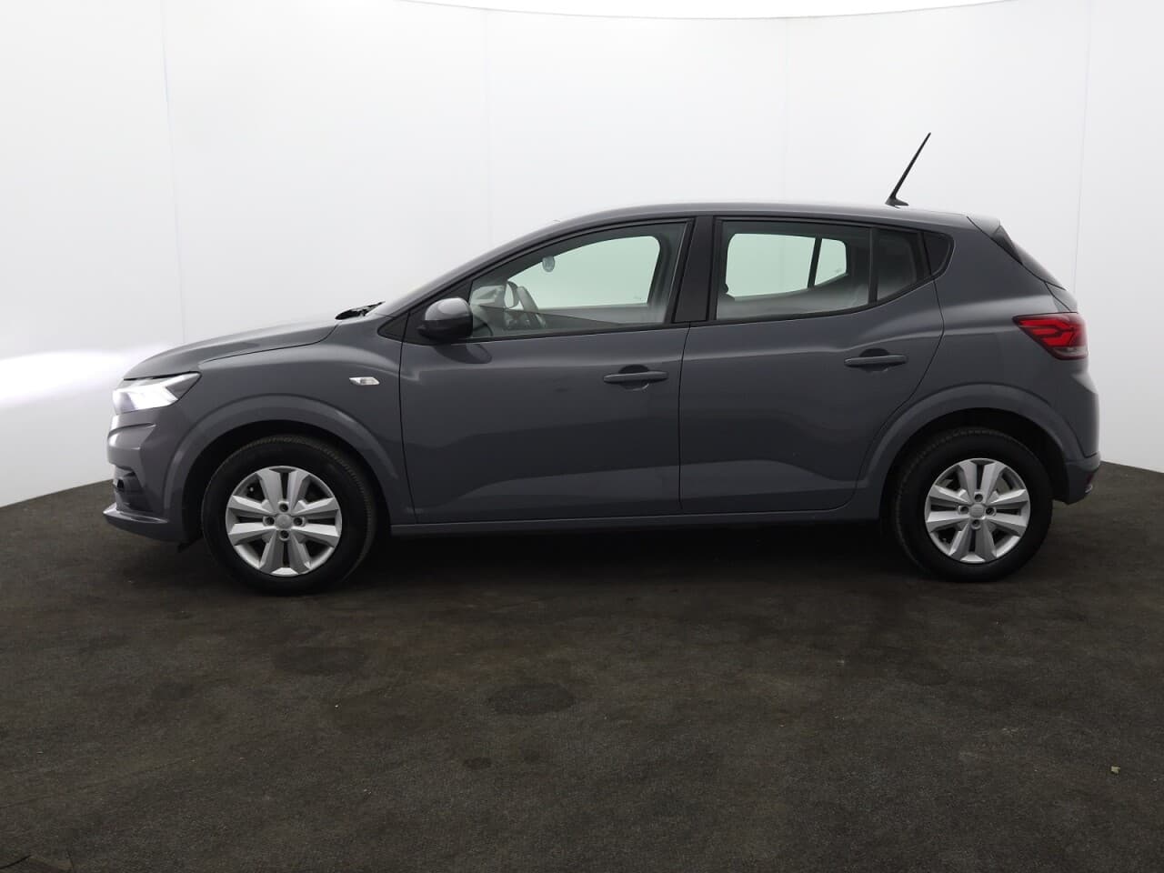 Dacia Sandero 1.0 TCe Expression — image 6