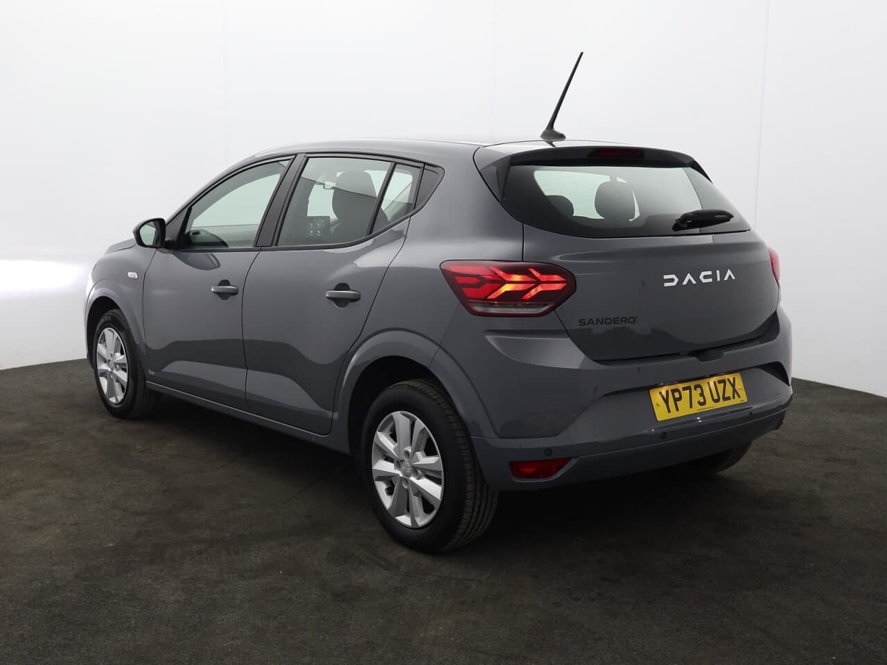 Dacia Sandero 1.0 TCe Expression — image 8