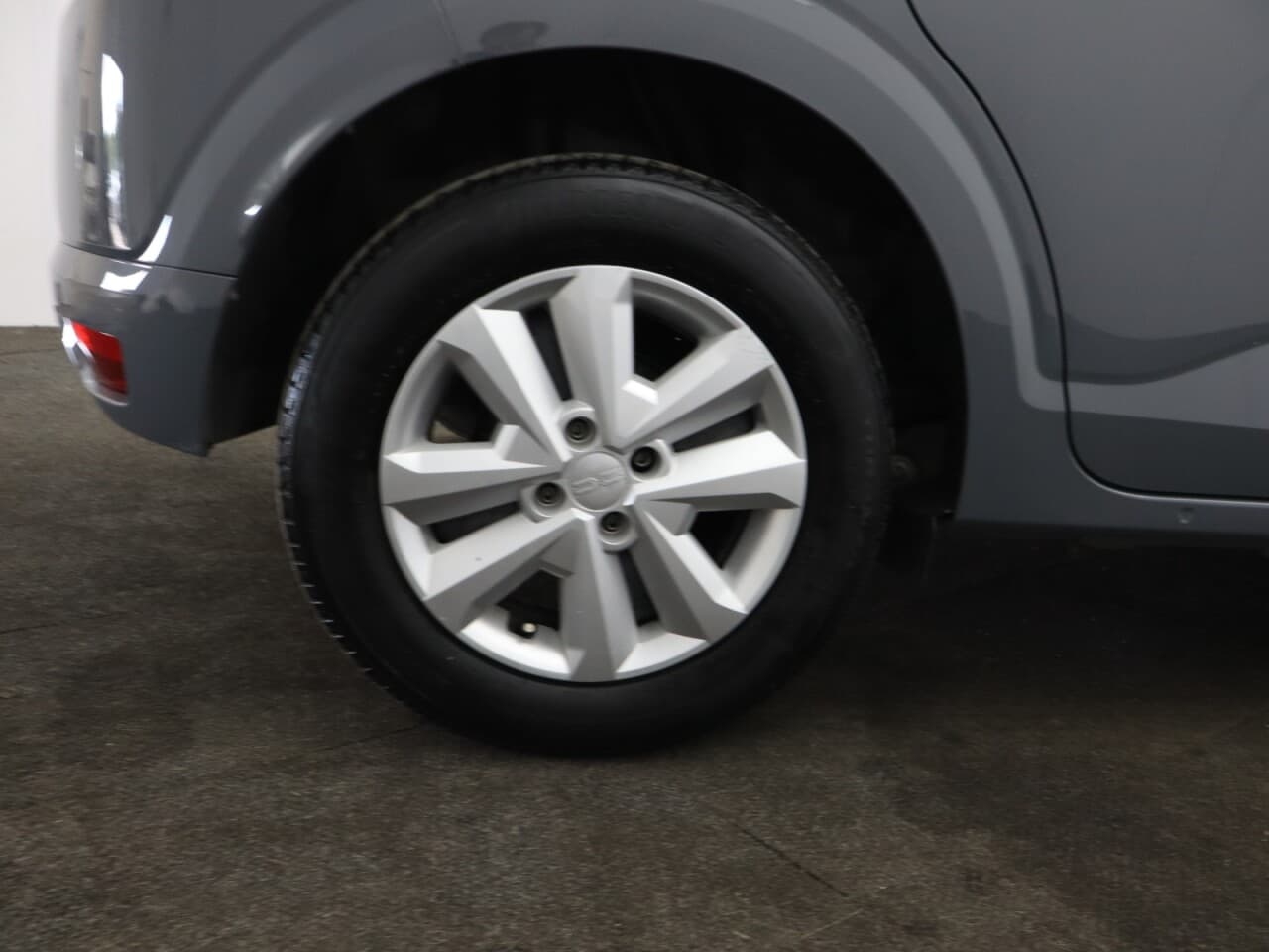 Dacia Sandero 1.0 TCe Expression — image 41