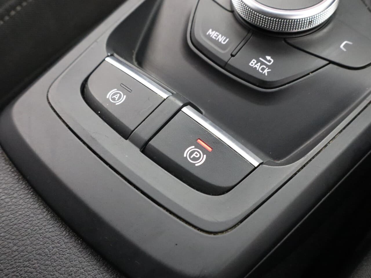 Audi Q2 1.6 TDI 30 Sport — image 28