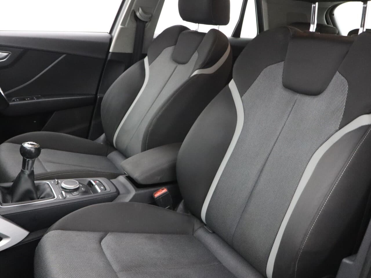 Audi Q2 1.6 TDI 30 Sport — image 40