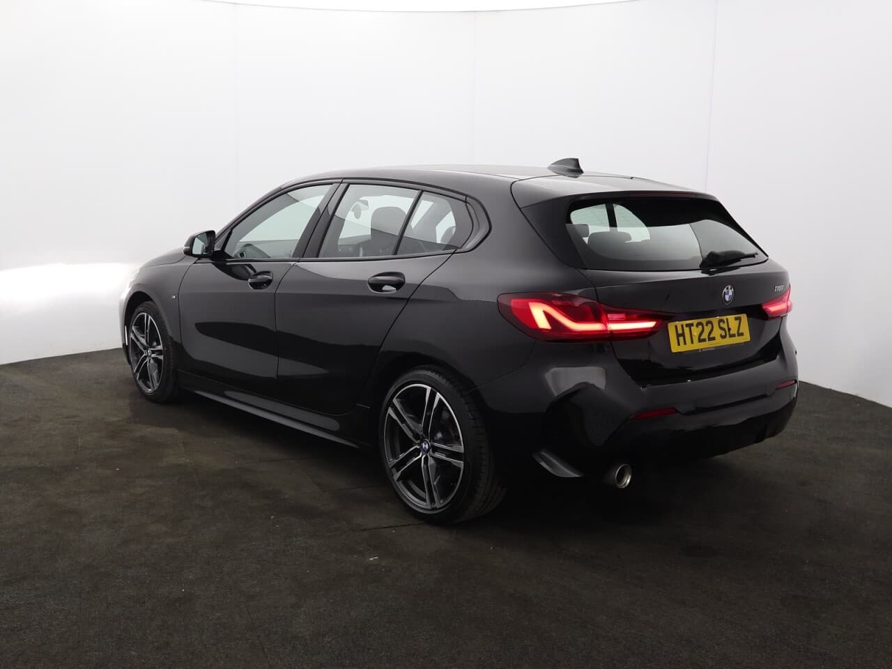 BMW 1 Series 1.5 118i M Sport (LCP) — image 8
