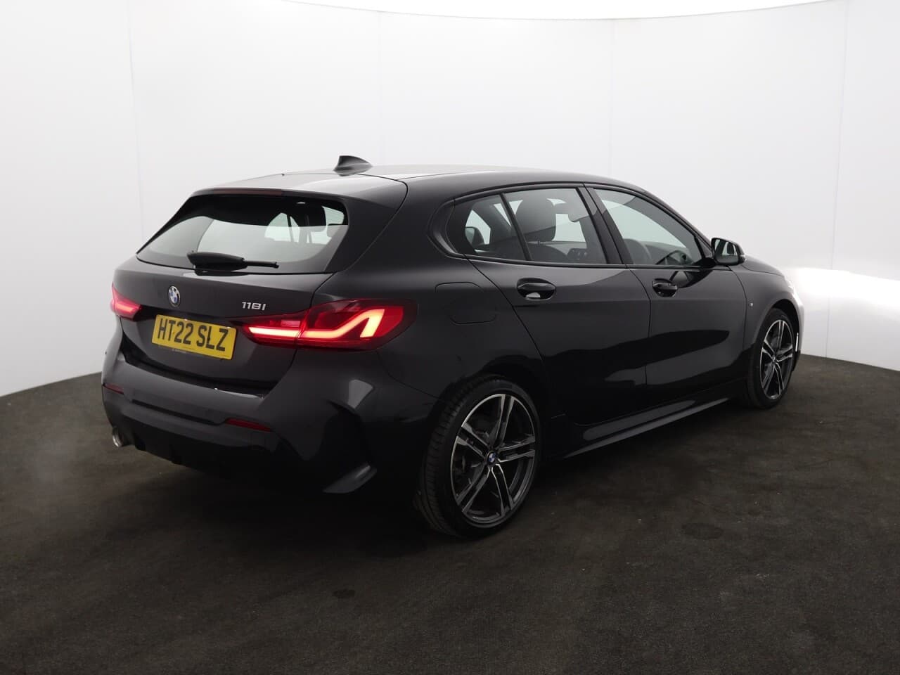 BMW 1 Series 1.5 118i M Sport (LCP) — image 10