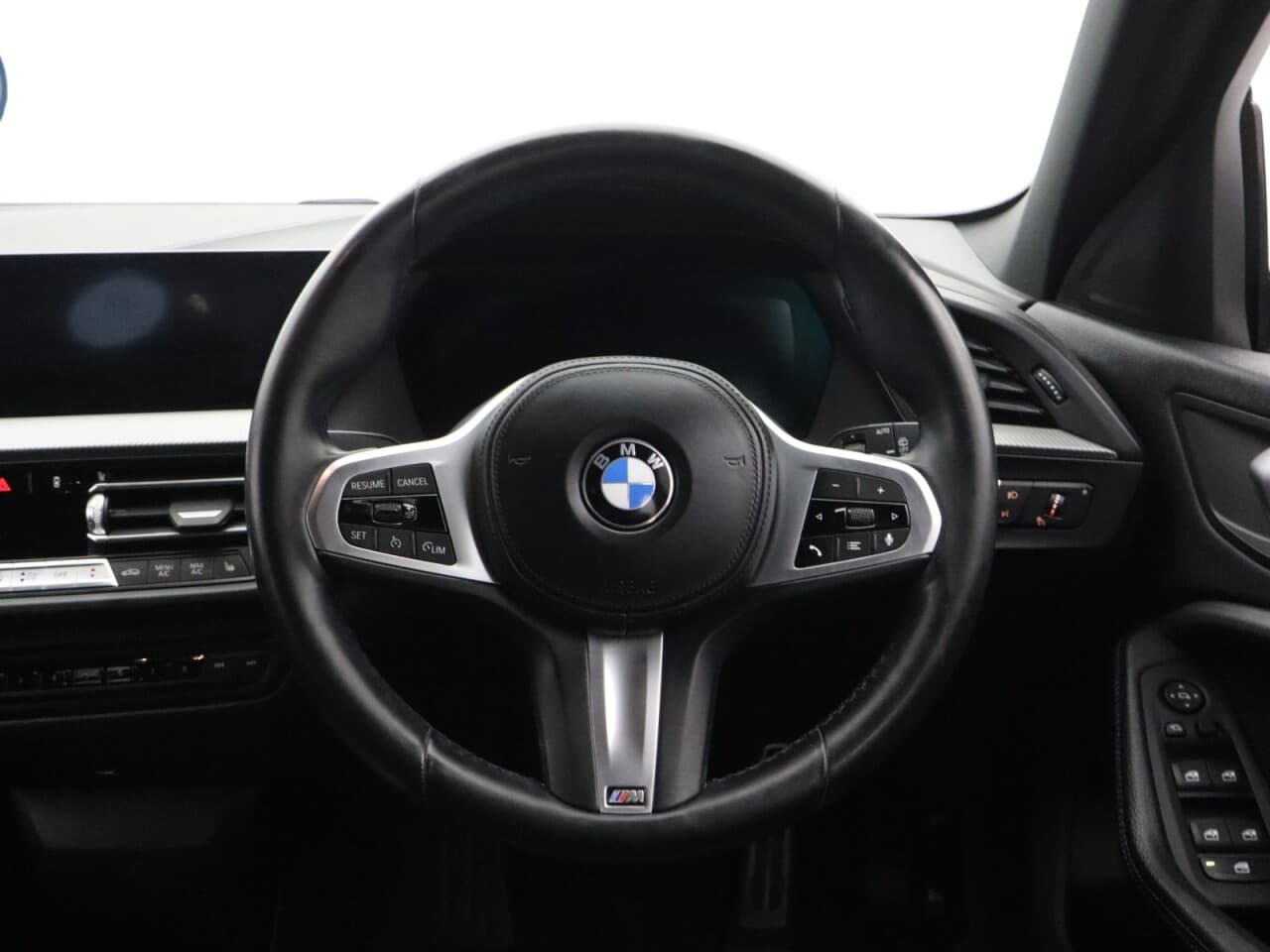 BMW 1 Series 1.5 118i M Sport (LCP) — image 16