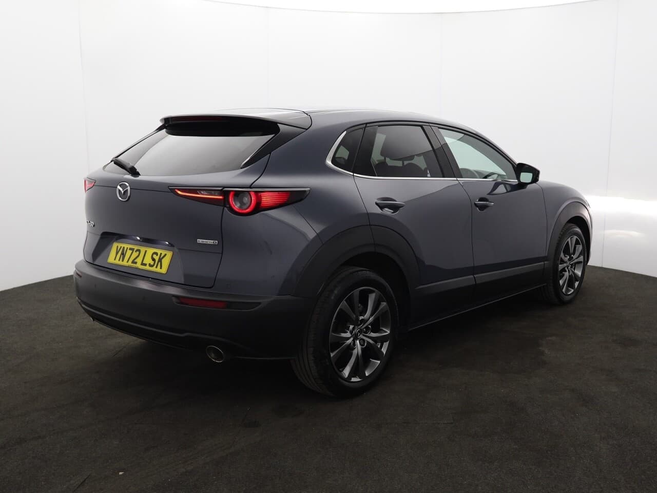 Mazda CX-30 2.0 e-SKYACTIV X MHEV Sport Lux — image 10