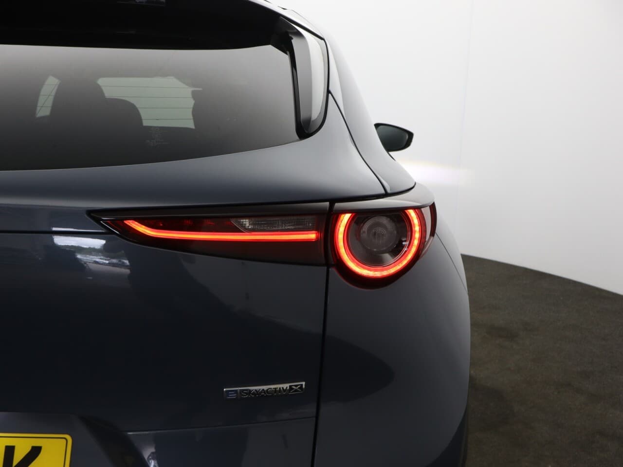 Mazda CX-30 2.0 e-SKYACTIV X MHEV Sport Lux — image 59