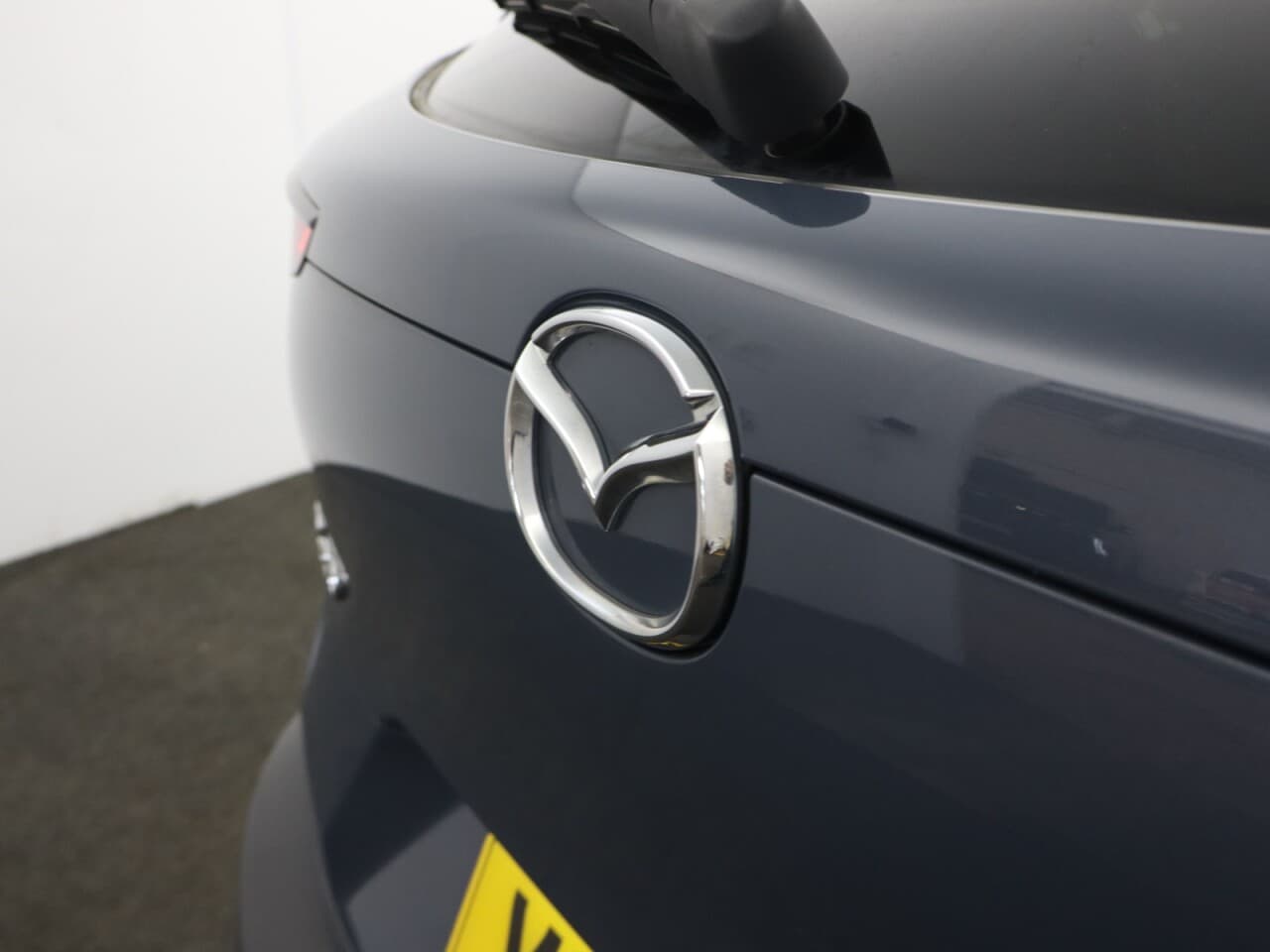 Mazda CX-30 2.0 e-SKYACTIV X MHEV Sport Lux — image 60