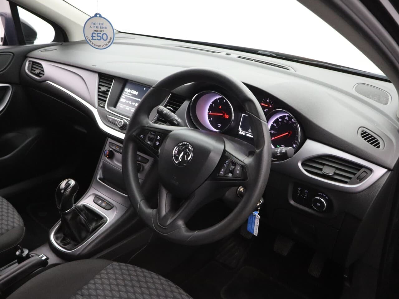 Vauxhall Astra 1.4i Turbo Design — image 14