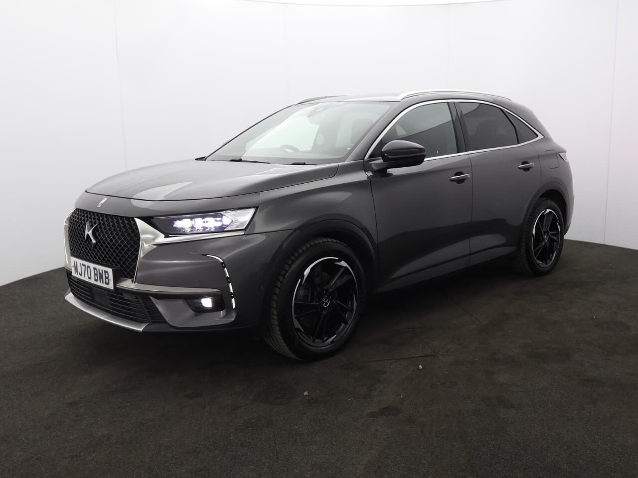 DS Automobiles DS 3 1.6 E-TENSE 13.2kWh Prestige Crossback — image 5