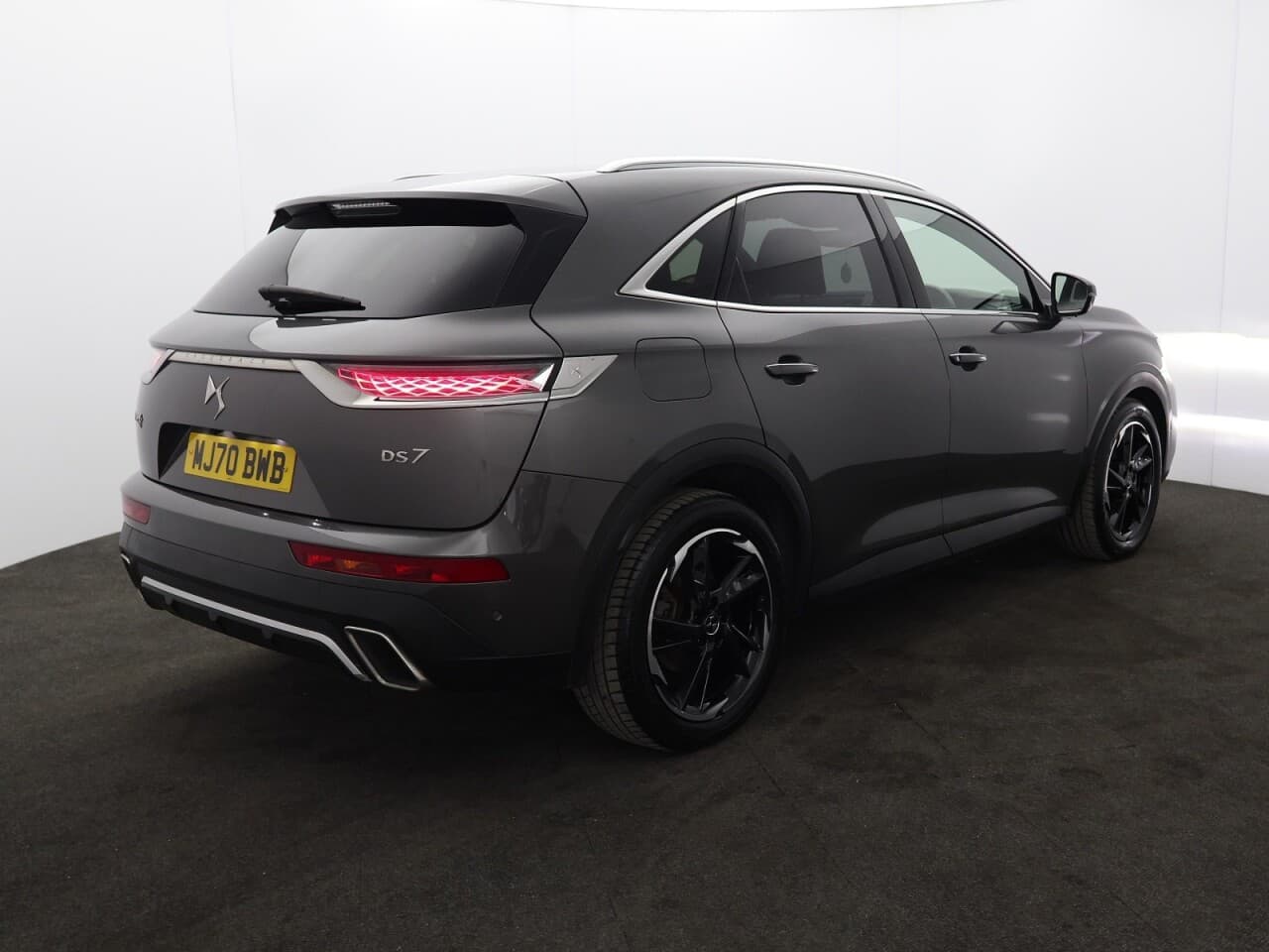 DS Automobiles DS 3 1.6 E-TENSE 13.2kWh Prestige Crossback — image 10
