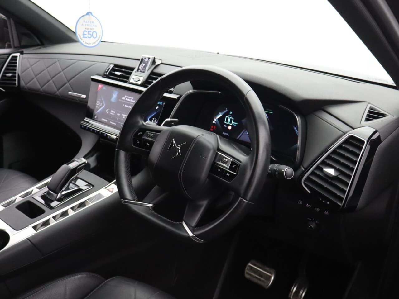 DS Automobiles DS 3 1.6 E-TENSE 13.2kWh Prestige Crossback — image 14