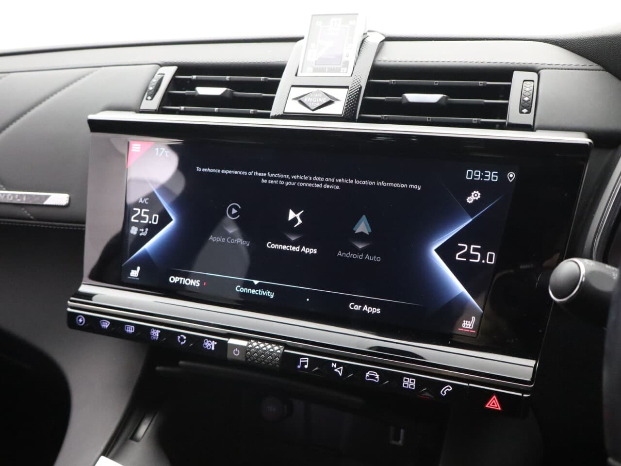 DS Automobiles DS 3 1.6 E-TENSE 13.2kWh Prestige Crossback — image 36