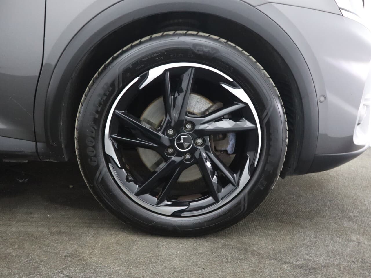 DS Automobiles DS 3 1.6 E-TENSE 13.2kWh Prestige Crossback — image 48