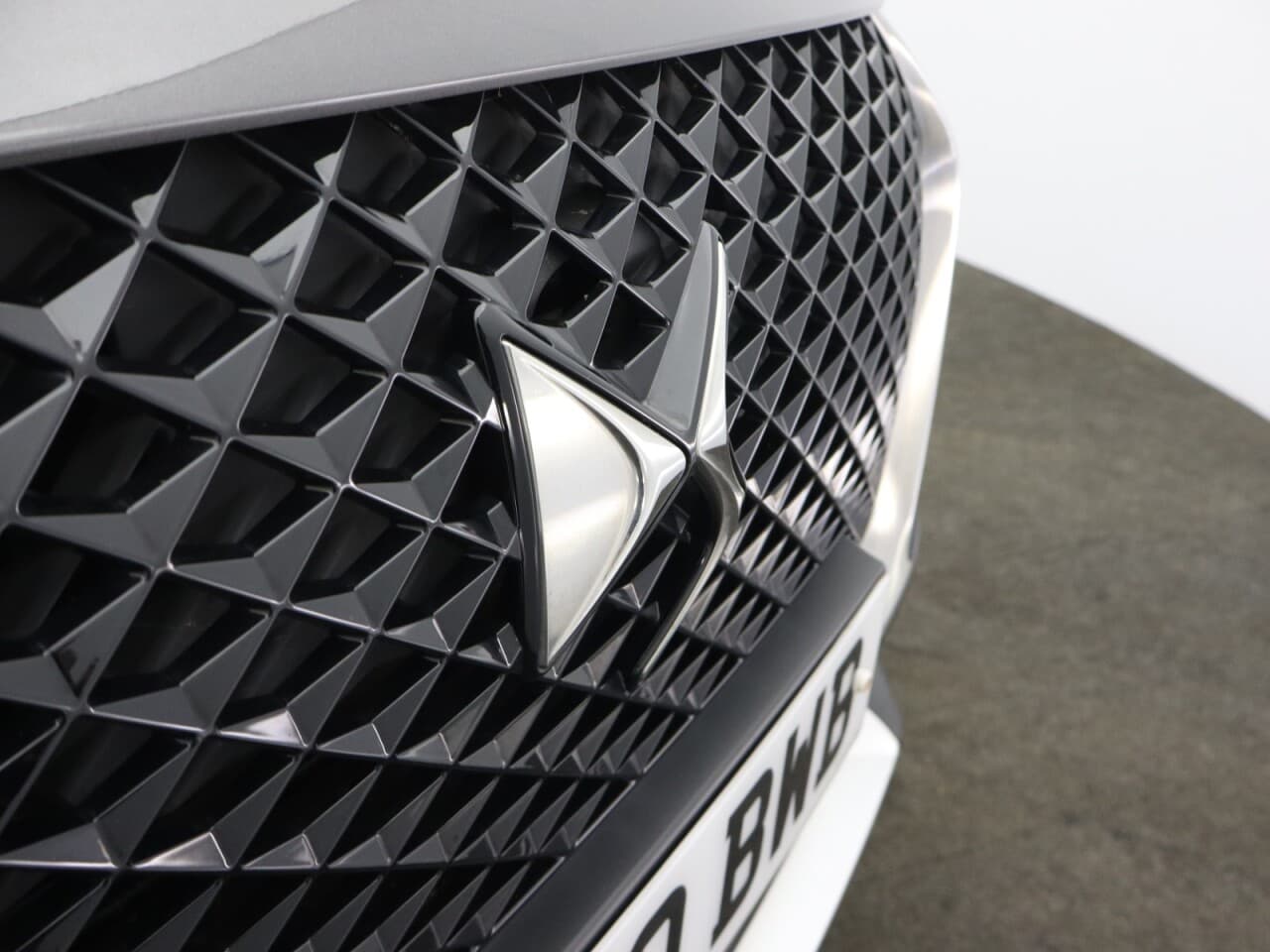 DS Automobiles DS 3 1.6 E-TENSE 13.2kWh Prestige Crossback — image 55