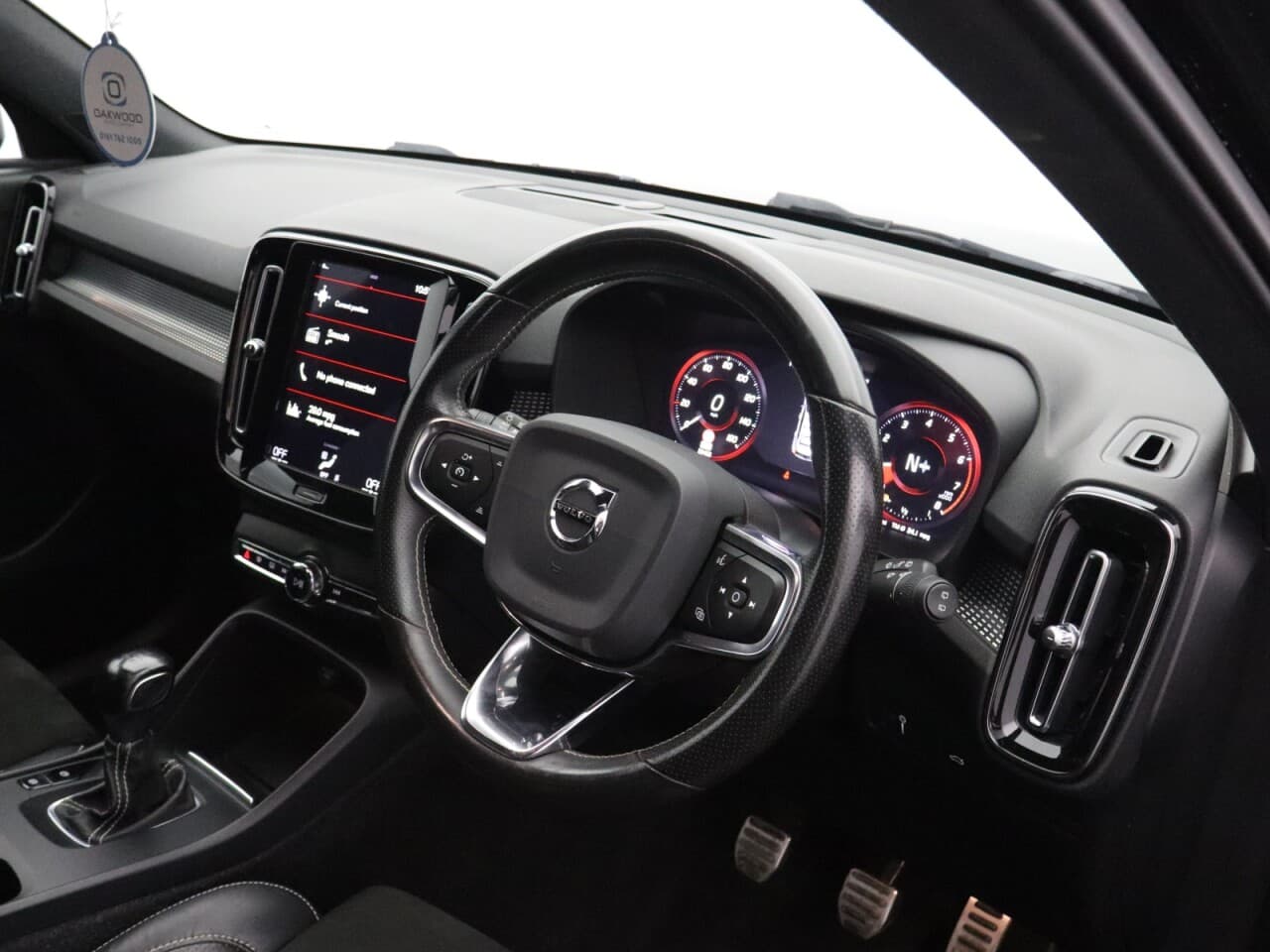 Volvo XC40 1.5 T3 R-Design — image 14