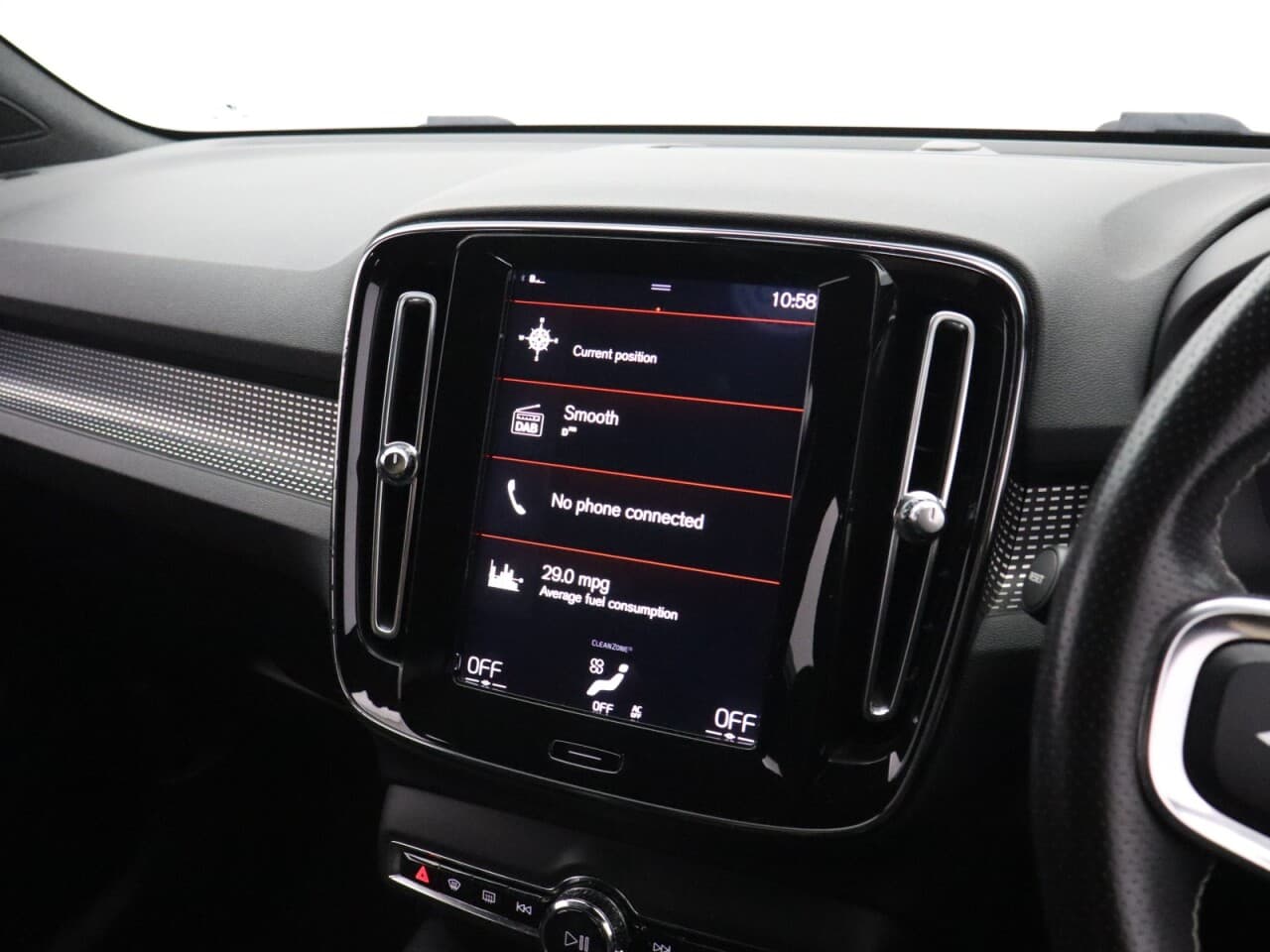 Volvo XC40 1.5 T3 R-Design — image 22