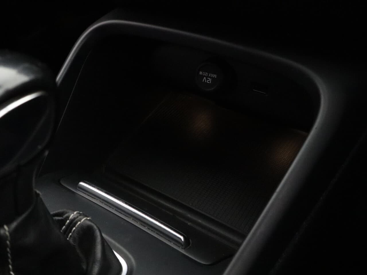 Volvo XC40 1.5 T3 R-Design — image 28