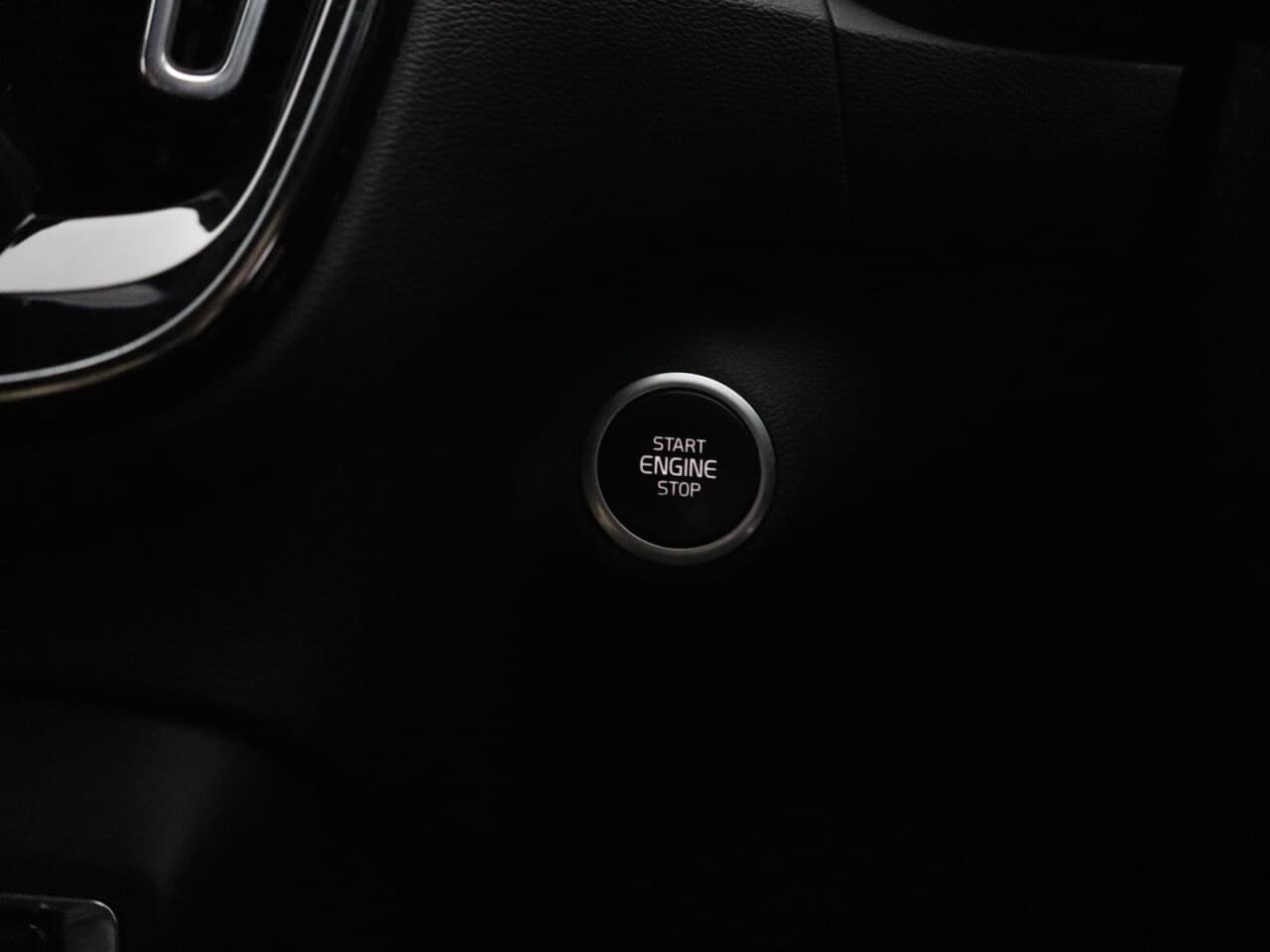 Volvo XC40 1.5 T3 R-Design — image 32