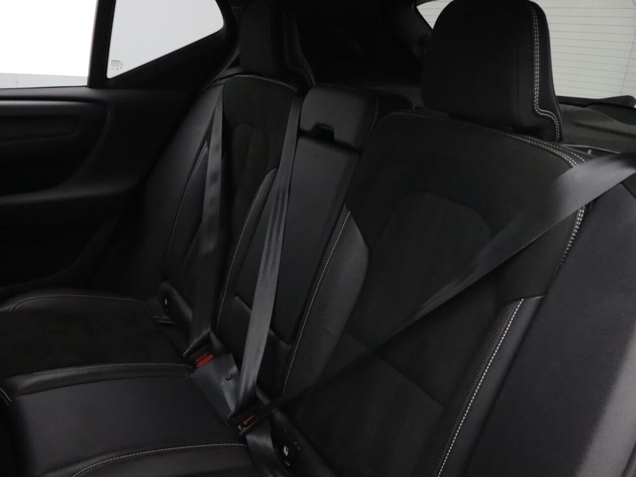 Volvo XC40 1.5 T3 R-Design — image 44