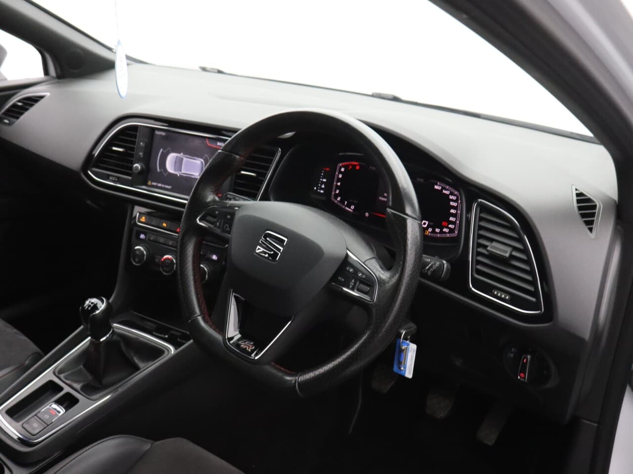 Seat Leon 1.5 TSI EVO FR Black Edition — image 14