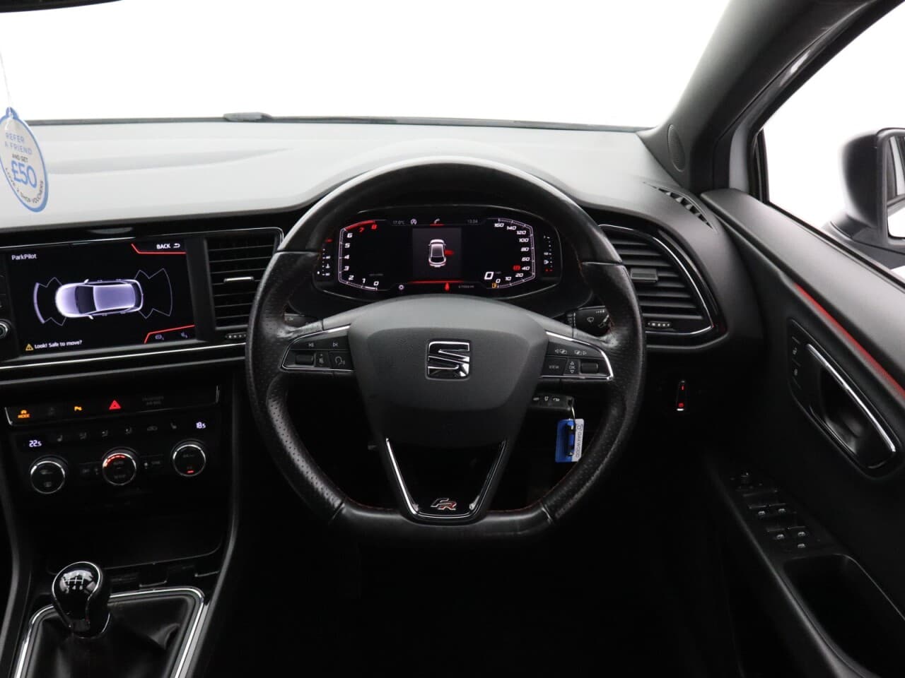 Seat Leon 1.5 TSI EVO FR Black Edition — image 16