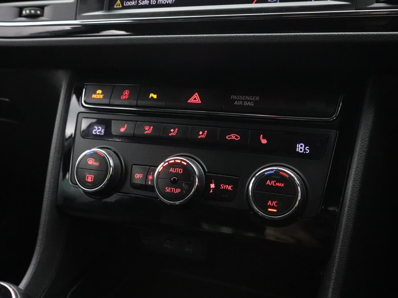 Seat Leon 1.5 TSI EVO FR Black Edition — image 29