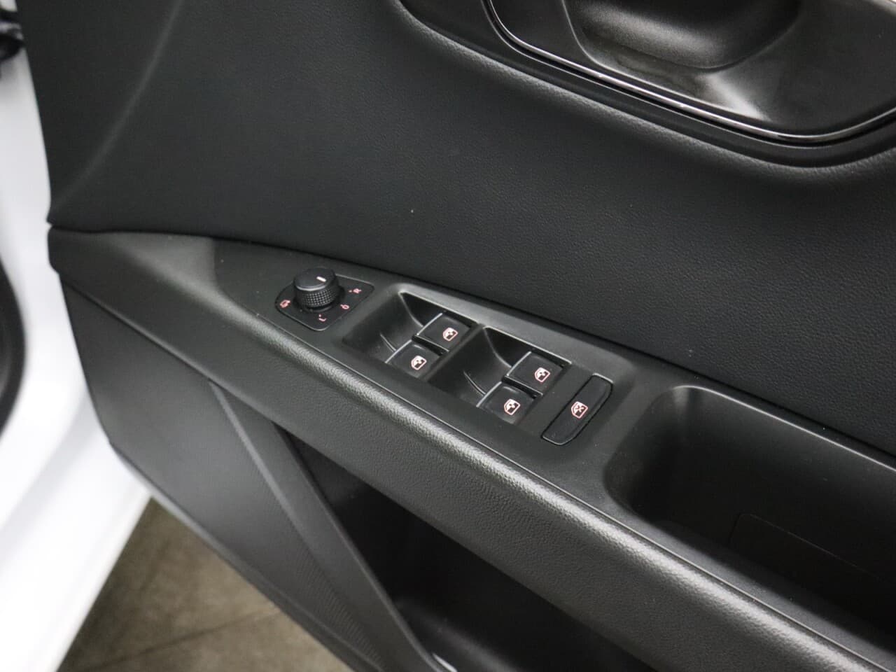 Seat Leon 1.5 TSI EVO FR Black Edition — image 47