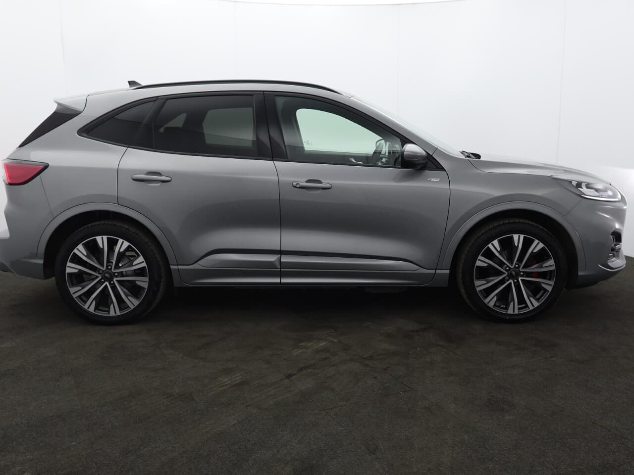 Ford Kuga 2.5 Duratec 14.4kWh ST-Line X Edition — image 11