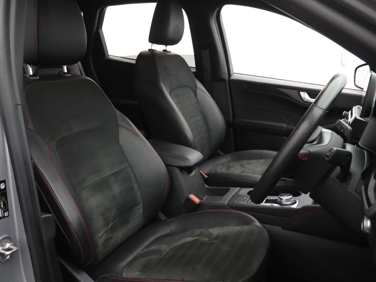 Ford Kuga 2.5 Duratec 14.4kWh ST-Line X Edition — image 15
