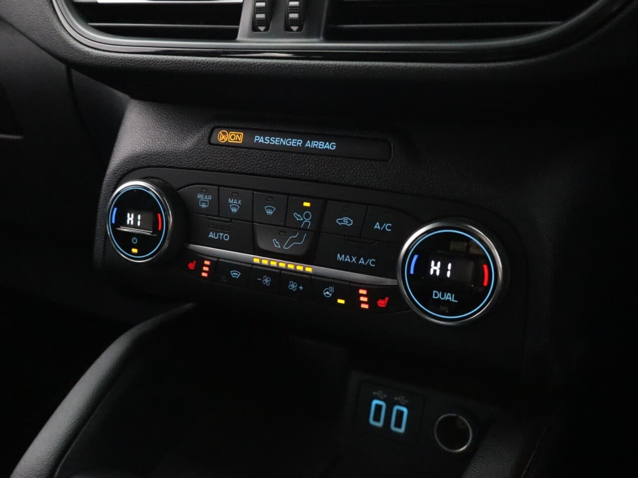 Ford Kuga 2.5 Duratec 14.4kWh ST-Line X Edition — image 28