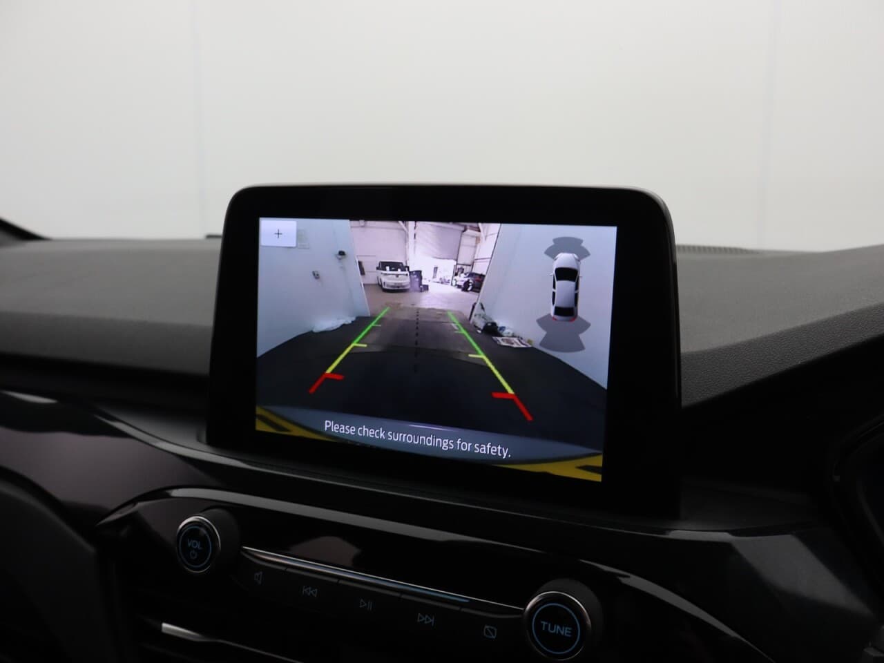 Ford Kuga 2.5 Duratec 14.4kWh ST-Line X Edition — image 33