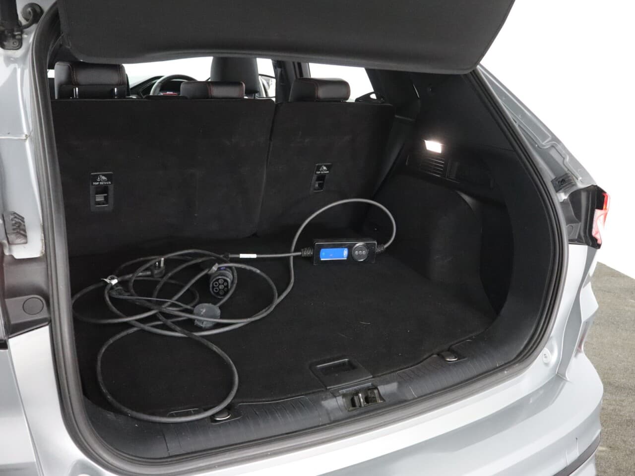 Ford Kuga 2.5 Duratec 14.4kWh ST-Line X Edition — image 45