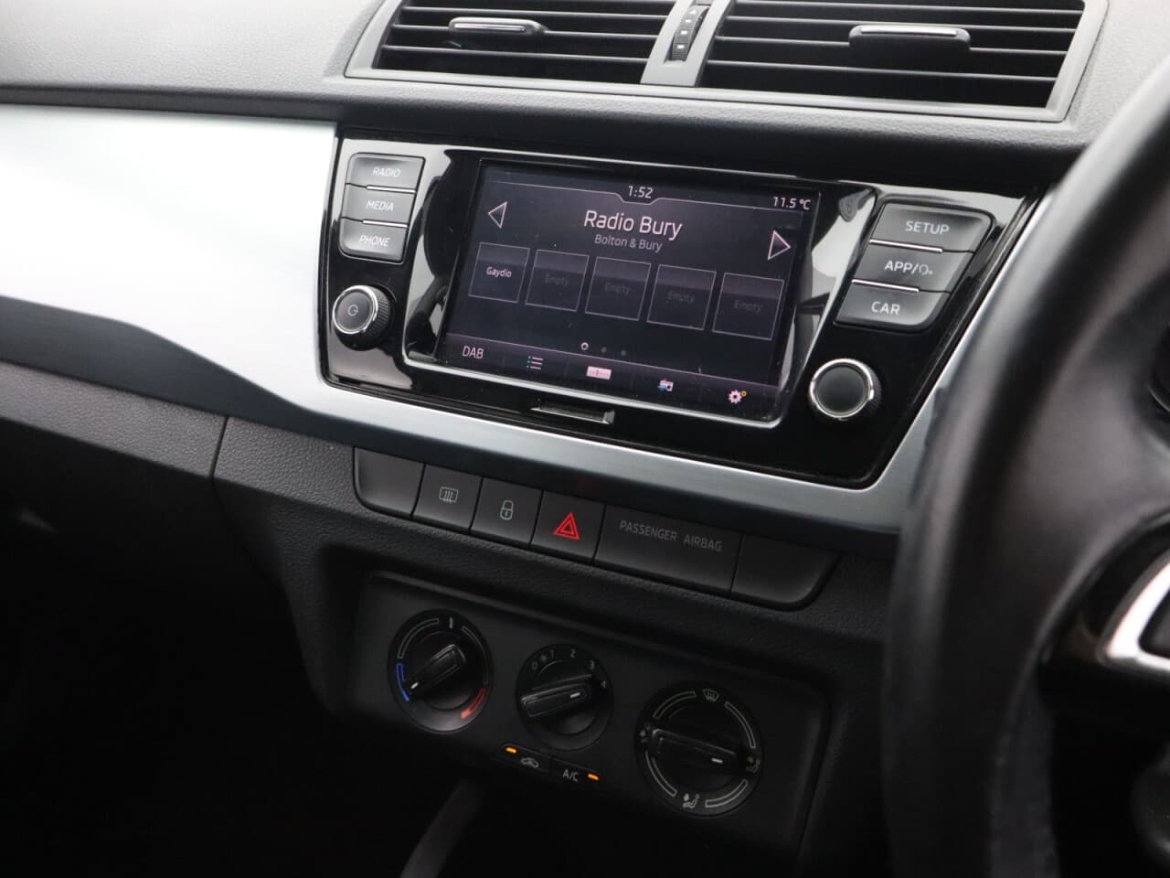 Skoda Fabia 1.0 Colour Edition — image 21