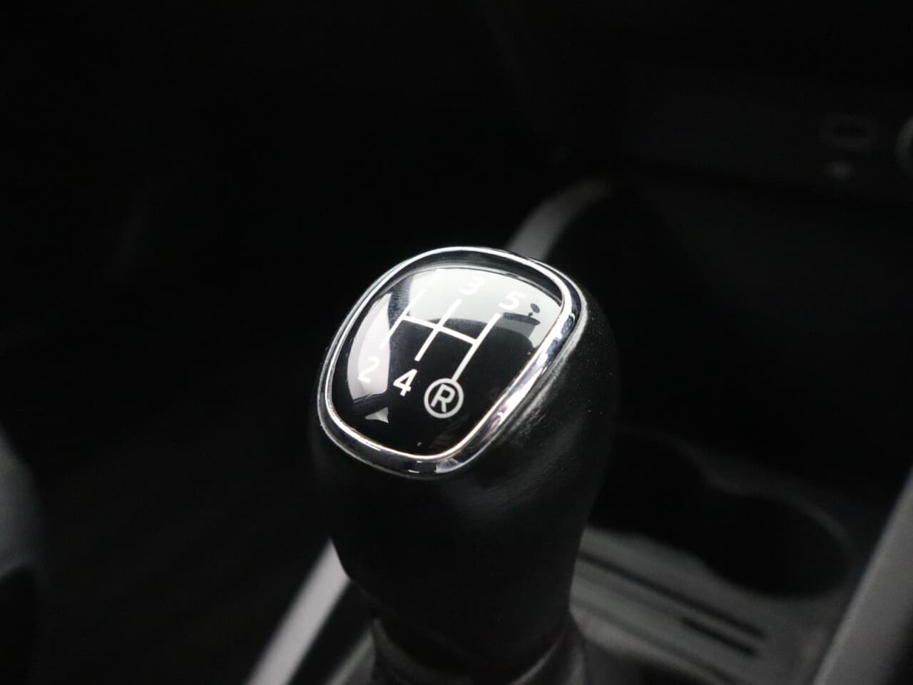 Skoda Fabia 1.0 Colour Edition — image 24