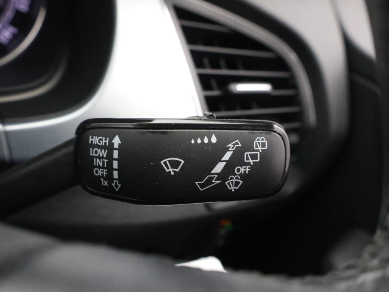 Skoda Fabia 1.0 Colour Edition — image 40