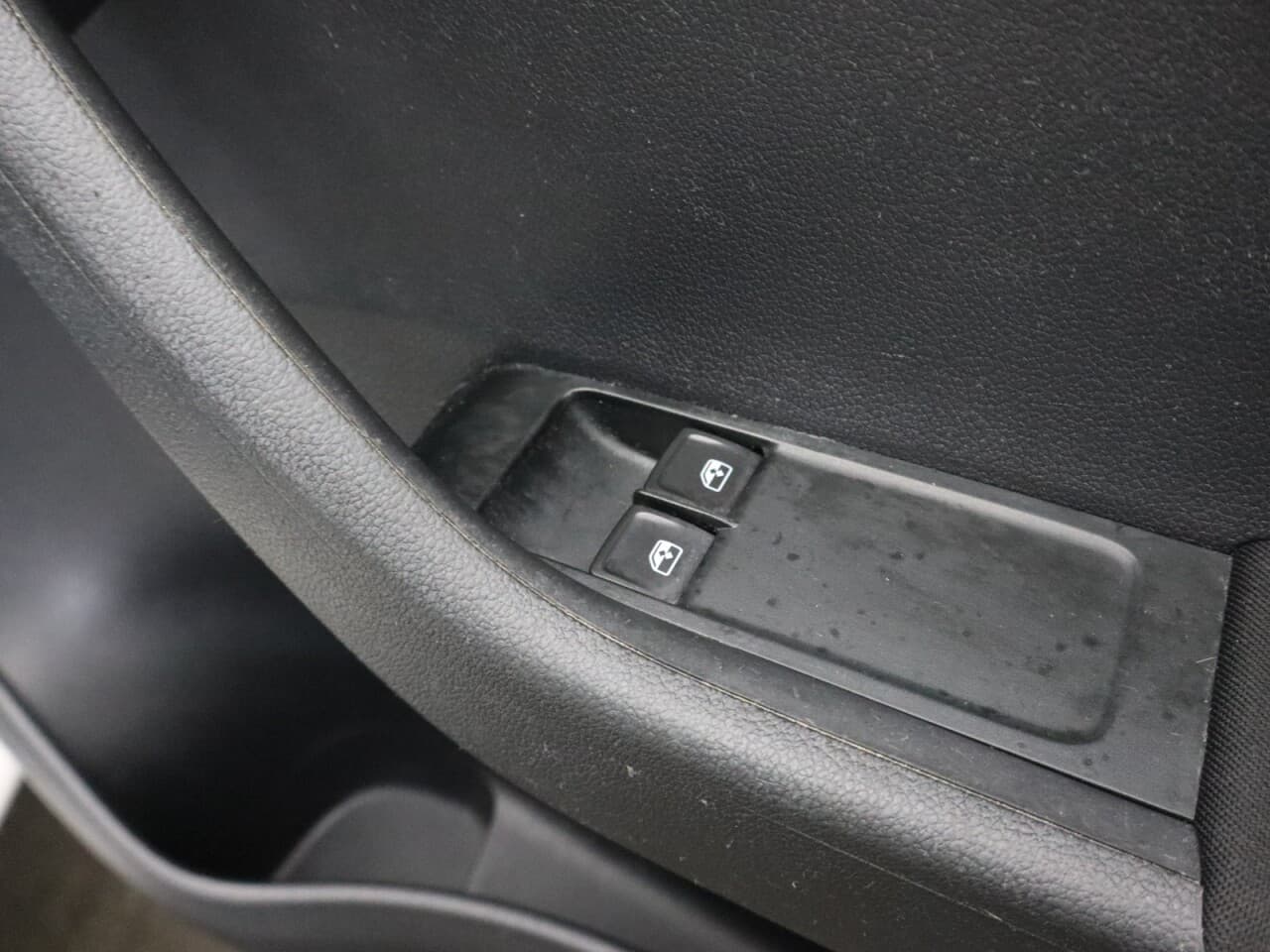 Skoda Fabia 1.0 Colour Edition — image 48