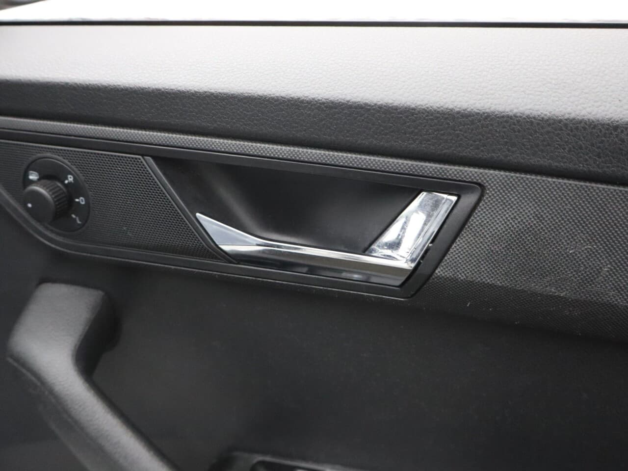 Skoda Fabia 1.0 Colour Edition — image 49