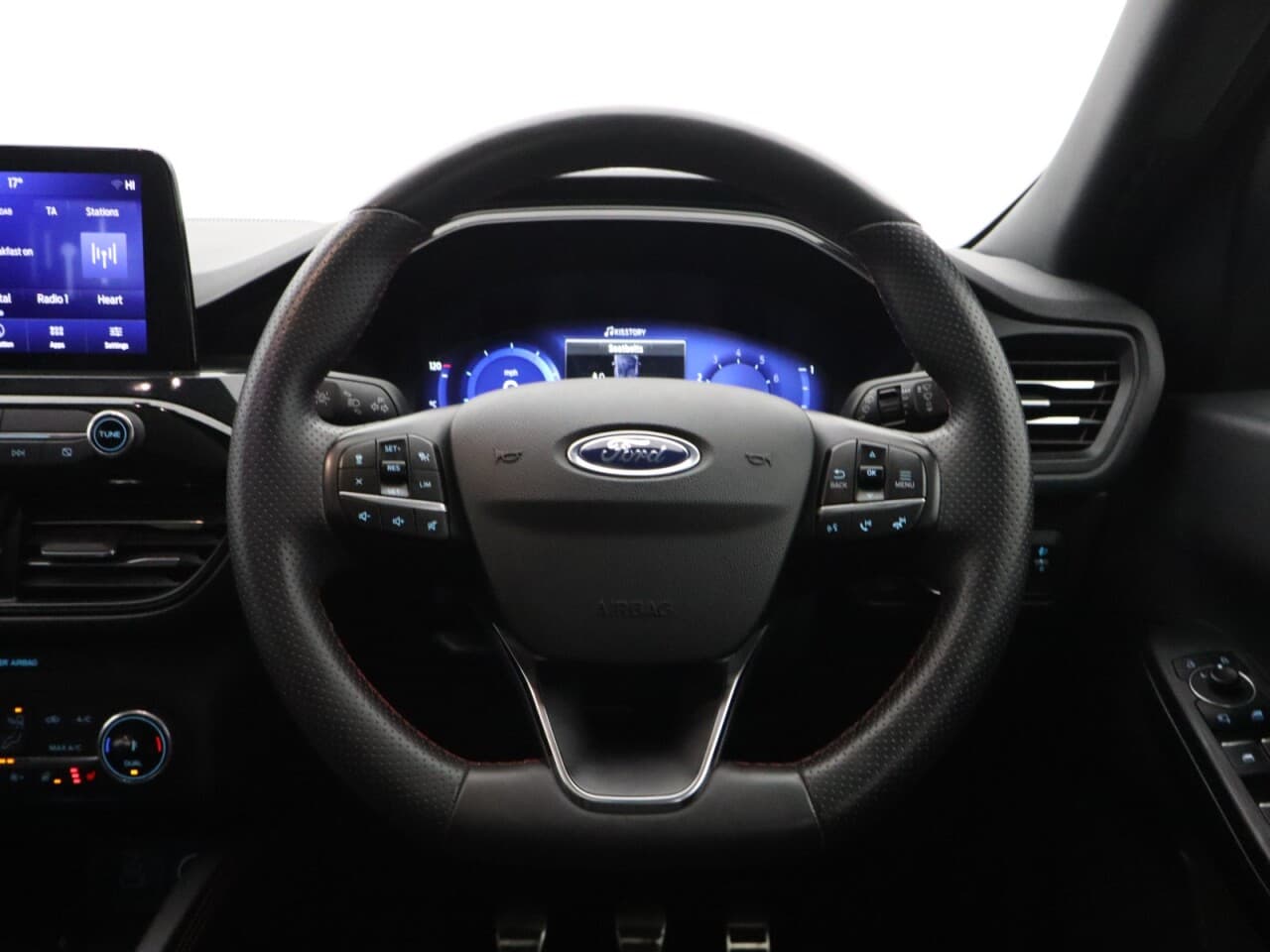 Ford Kuga 1.5T EcoBoost ST-Line X Edition — image 17