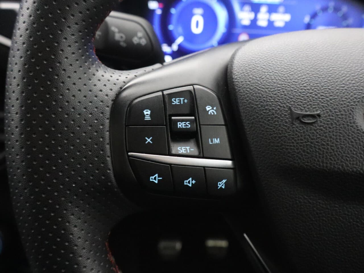 Ford Kuga 1.5T EcoBoost ST-Line X Edition — image 18