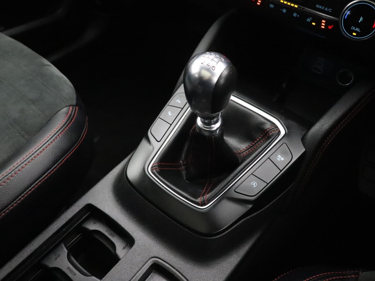 Ford Kuga 1.5T EcoBoost ST-Line X Edition — image 24