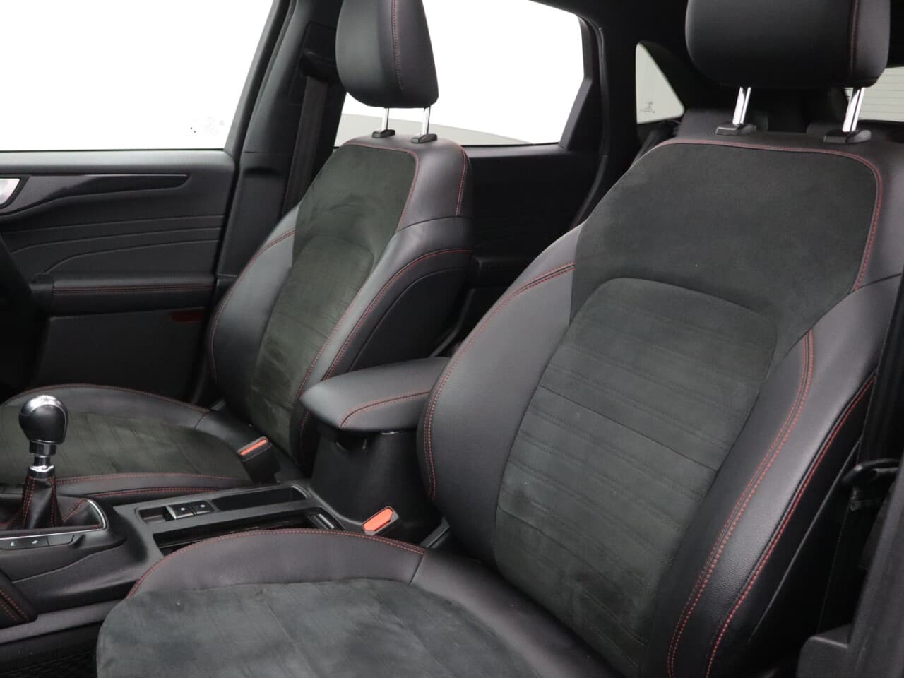 Ford Kuga 1.5T EcoBoost ST-Line X Edition — image 49