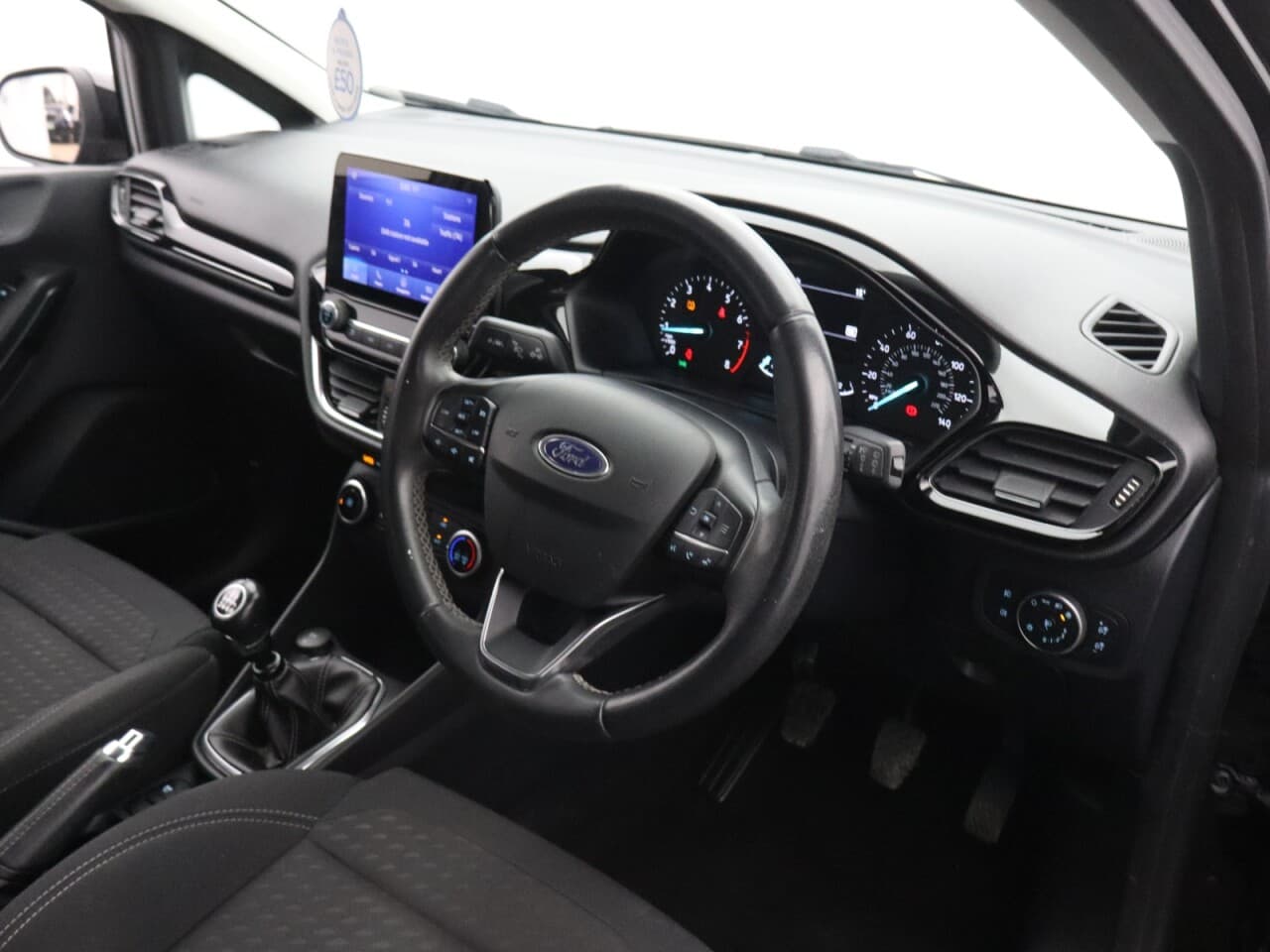 Ford Fiesta 1.0T EcoBoost MHEV Titanium — image 14