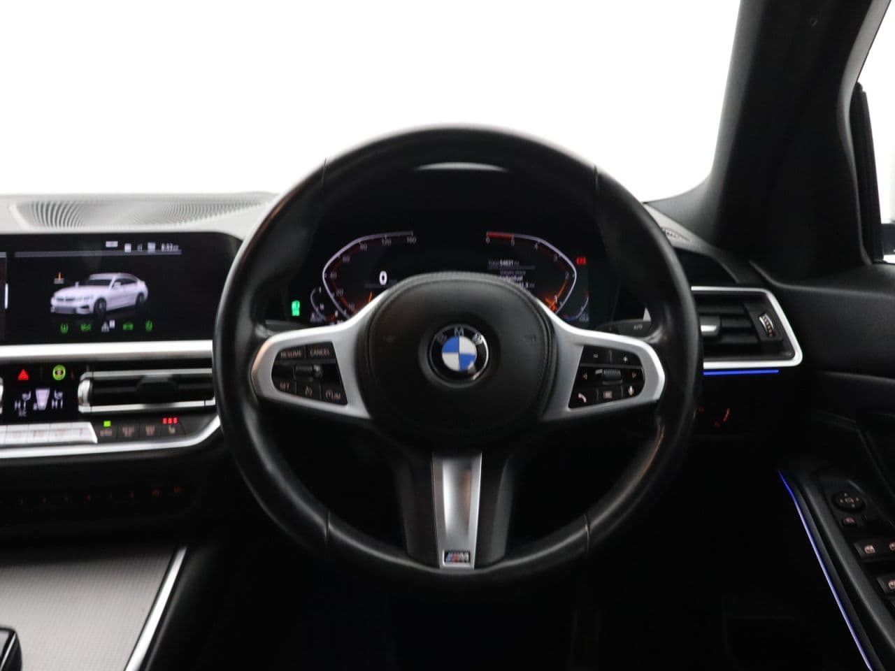 BMW 3 Series 2.0 318d MHT M Sport — image 16