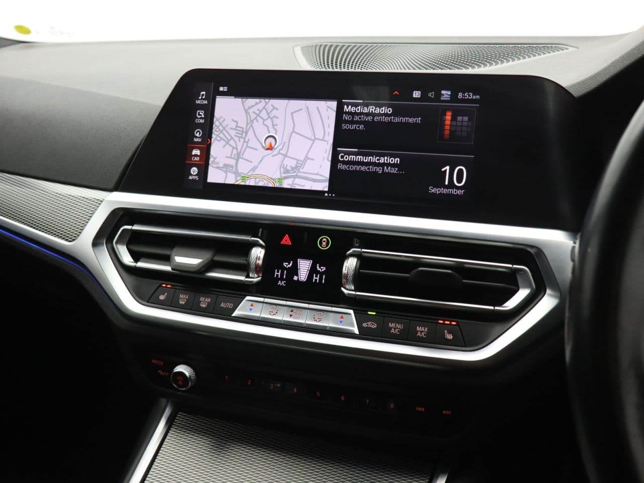 BMW 3 Series 2.0 318d MHT M Sport — image 22
