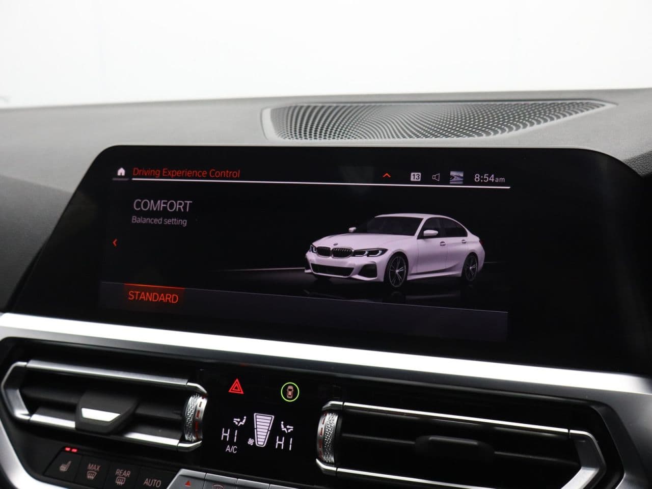 BMW 3 Series 2.0 318d MHT M Sport — image 40