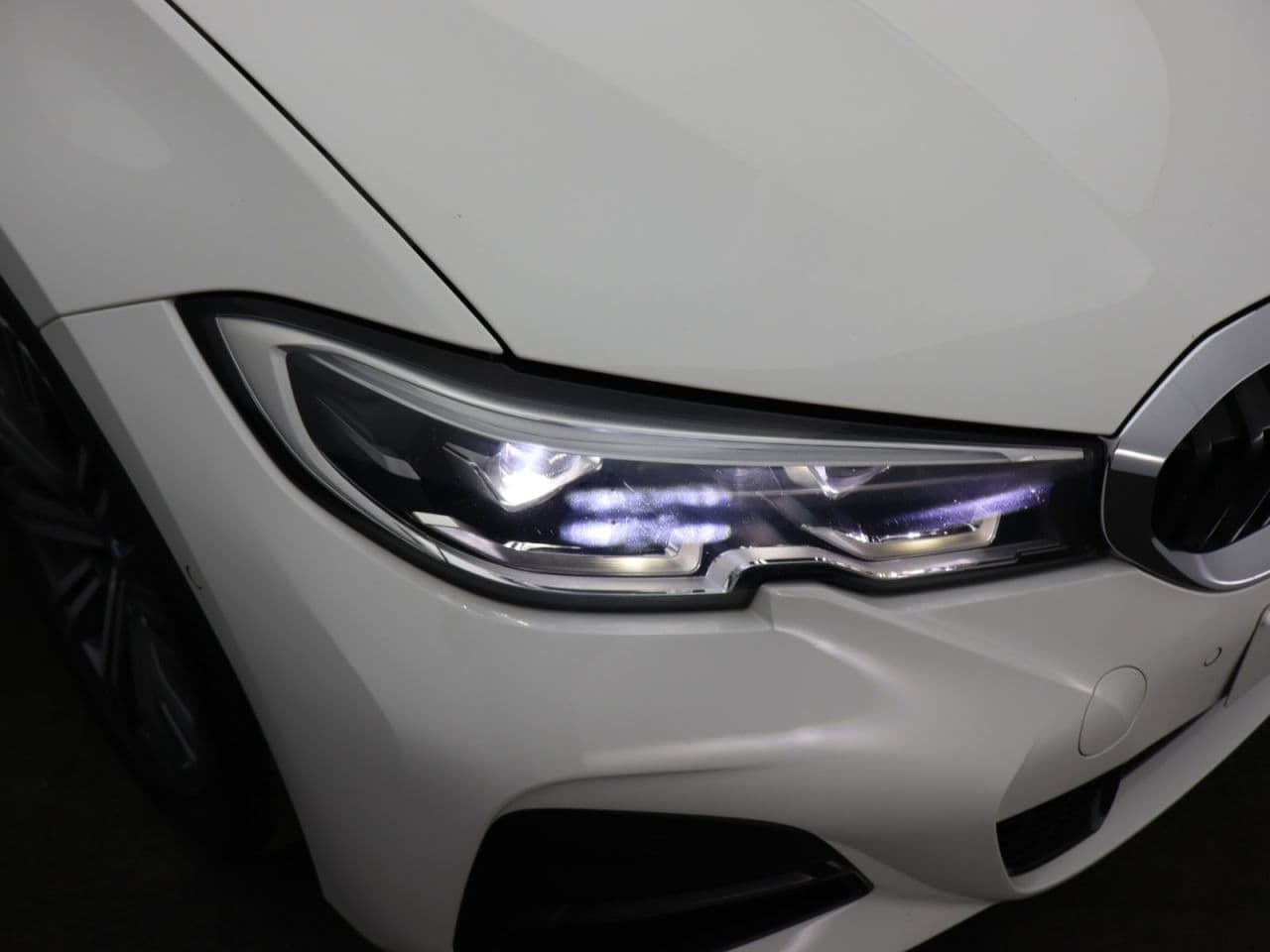 BMW 3 Series 2.0 318d MHT M Sport — image 61