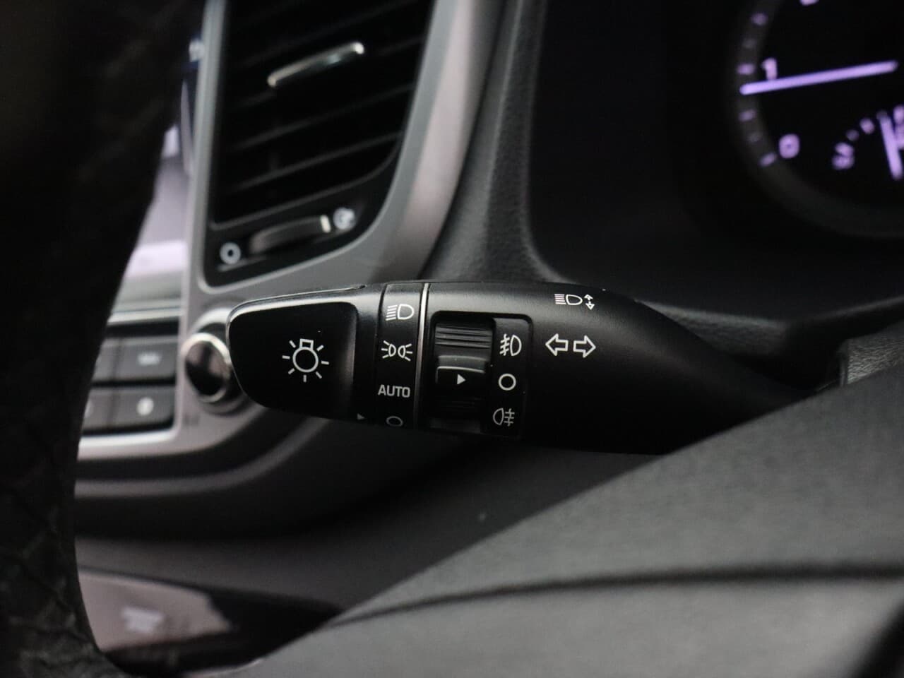 Hyundai Tucson 1.7 CRDi Blue Drive Sport Edition — image 38