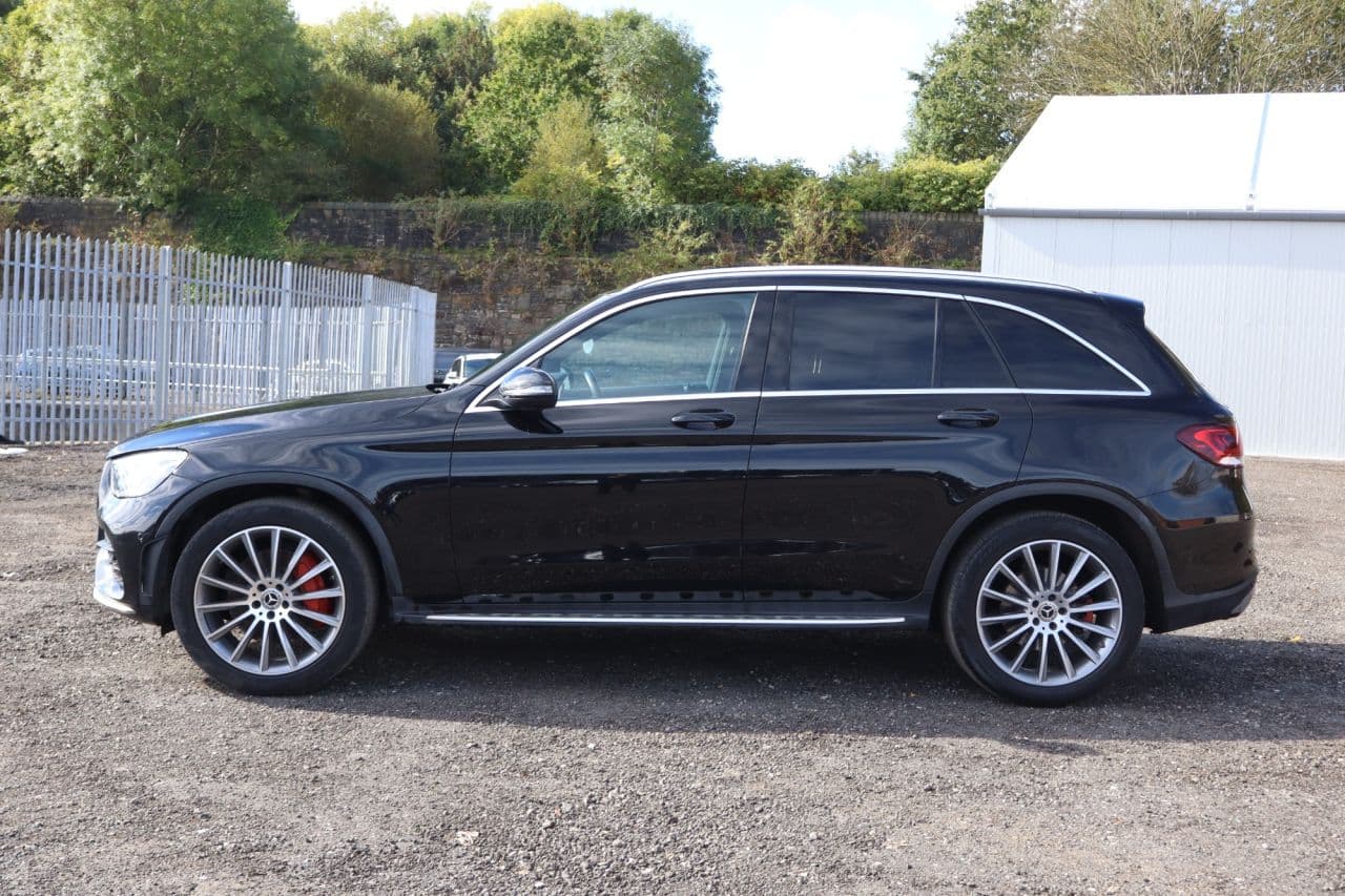 Mercedes-Benz Glc 2.0 GLC300d AMG Line (Premium) — image 6