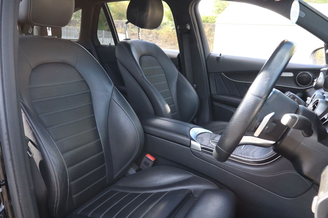 Mercedes-Benz Glc 2.0 GLC300d AMG Line (Premium) — image 15