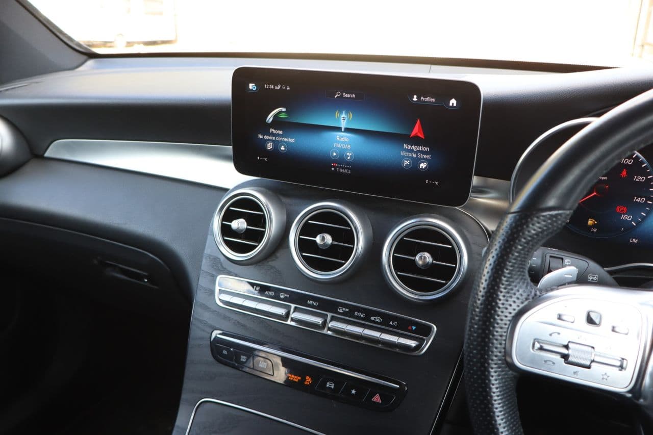 Mercedes-Benz Glc 2.0 GLC300d AMG Line (Premium) — image 25
